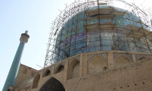 ماجرای پُرزخم یک مرمت؛ «گنبد مسجد امام دچار اعوجاج شده و مشکل بزرگی نیست»