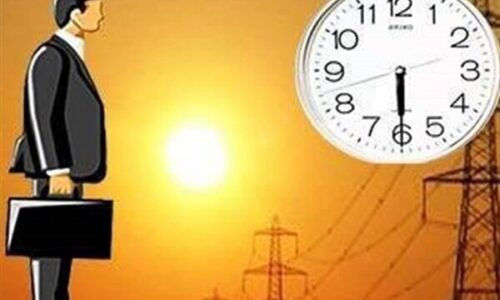 دولت روحانی و دولت احمدی نژاد: دو نتیجه متفاوت از تفاوت تاثیر تغییر ساعت در مصرف برق/ ابوترابی: ساعت اداری را تغییر نمی دهیم