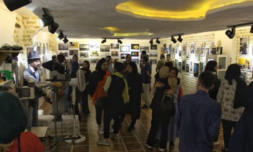 برگزاری نمایشگاه گروهی عکس یکصد و چهل هفت در مشهد