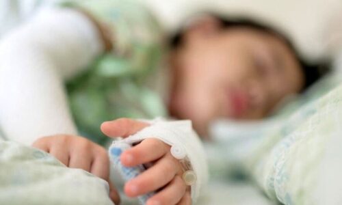 کودکان و کمبود خدمات درمانی تخصصی/ نماینده مجلس: بیمارستان فوق تخصصی کودکان کم داریم