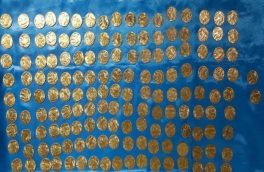 بازداشت ۳ متهم با ۶۴۰ قطعه سکه عتیقه در قم