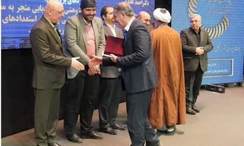 انتخاب دکتر احمد عابدی عضو هیأت علمی دانشگاه اصفهان به عنوان پژوهشگر برتر کشور