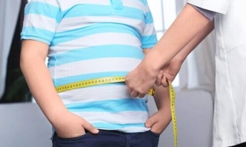 روند اضافه وزن و چاقی در تمام گروه های سنی کاهش است