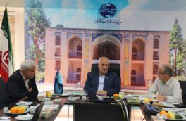 برگزاری جلسه شورای معاونین مخابرات اصفهان در کاشان