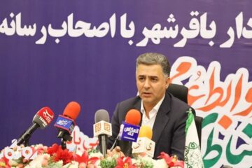 شهردار باقرشهر در آستانه یک سالگی حضورش در جایگاه مدیریت شهری ؛ رفتار شهرداری تهران با مردم باقرشهر را ناسازگارانه توصیف کرد .