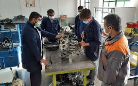 آموزش شغلی ۵۰ هزار دانش آموخته دانشگاهی در طرح آباد توسط دانشگاه جامع علمی کاربردی
