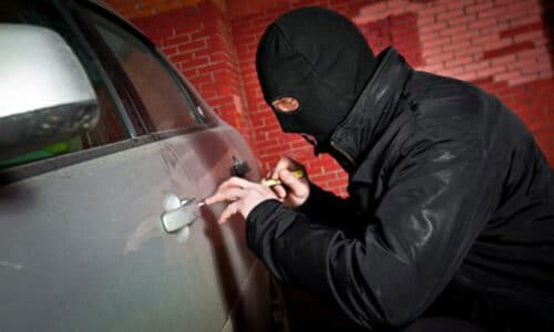 ۳۸ فقره سرقت در پرونده باند سارقان تجهیزات داخل خودرو در فلاورجان