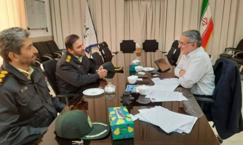 دیدار معاون فرهنگی اجتماعی فرماندهی انتظامی استان اصفهان با نماینده مردم کاشان و آران و بیدگل