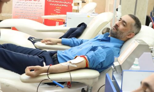 اهدای خون جمعی از کارکنان بانک قرض الحسنه مهر ایران در استان گلستان