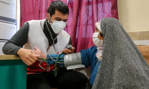 بهره‌مندی ۳۱۹۰ مددجوی تحت حمایت از خدمات درمانی گروههای جهادی در سال ۱۴۰۳