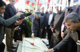 هفته دولت با ادای احترام به مقام شامخ شهیدان در شیراز آغاز شد