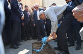 نصب نخستین انشعاب فاضلاب در شهر گرگاب