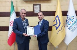 دیدار مدیر مخابرات منطقه اصفهان با مدیرکل پست استان به مناسبت روز جهانی پست