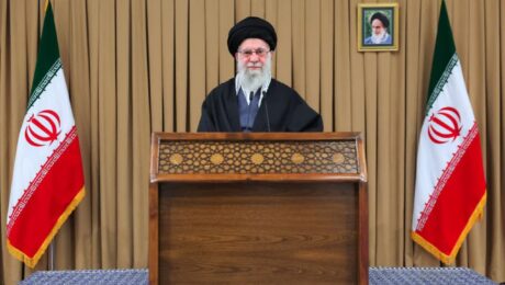 رهبر انقلاب: آمریکایی و صهیونی ها آمدند داخل کشور ما شرارت کردند و کتک خوردند و با دست خالی برگشتند